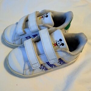 Adidas Mickey Mouse Velcro superstars tennis shoes little kids 6